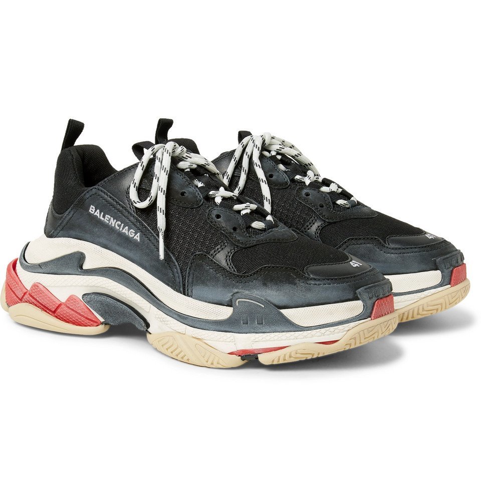 Rekomendasi 'Ugly Sneakers' Paling 