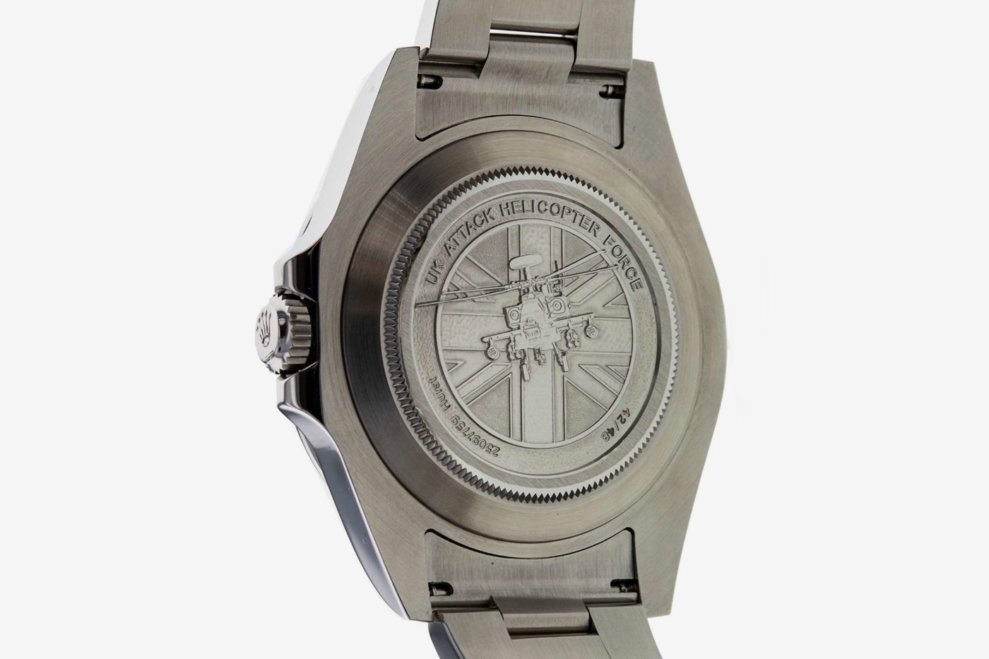 Melihat Ukiran-Ukiran Unik yang Terdapat di Caseback Rolex -  blackxperience.com