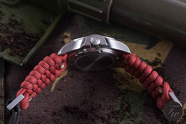 victorinox inox paracord