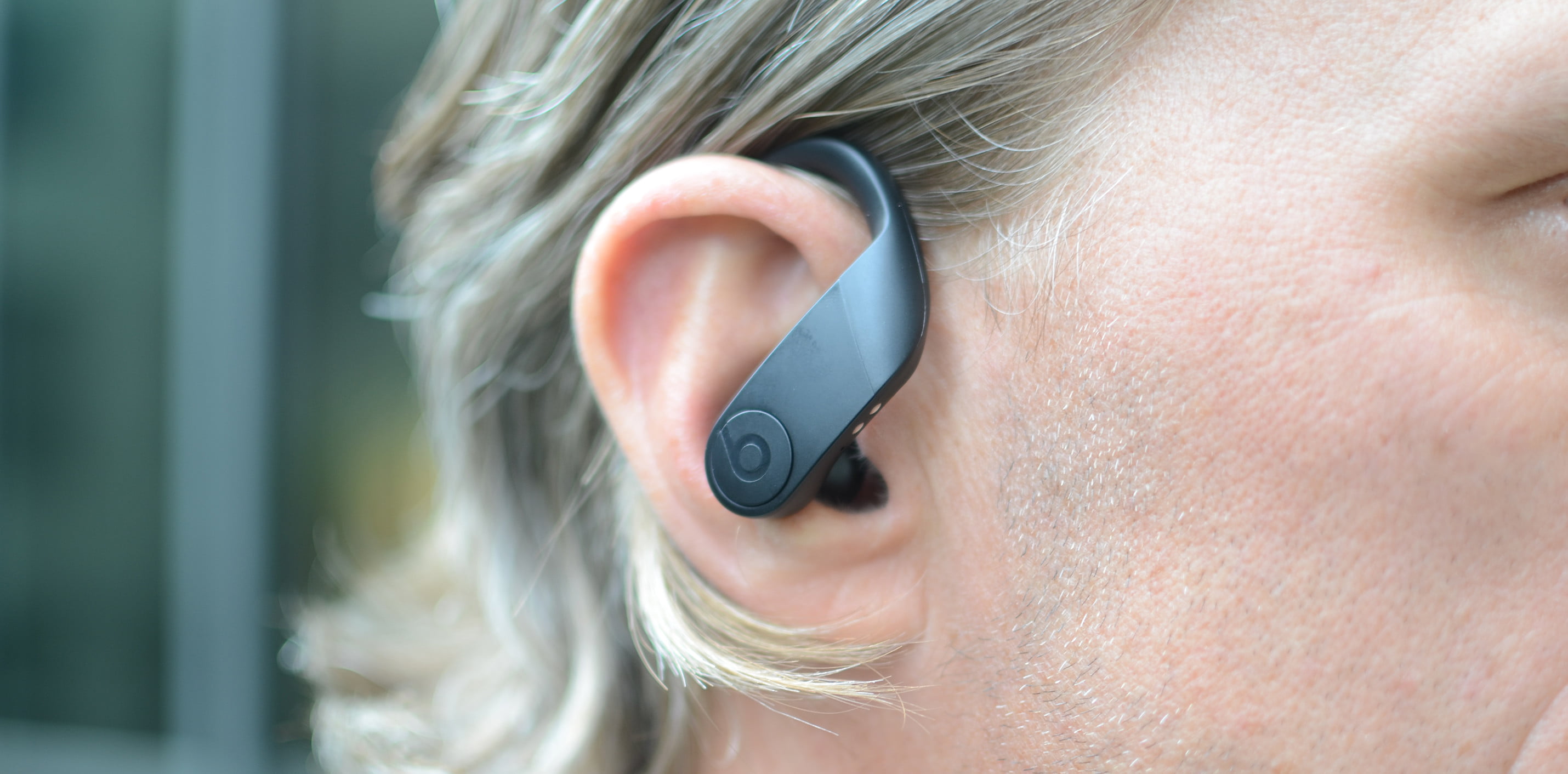 Plus Minus Apple Powerbeats Pro 