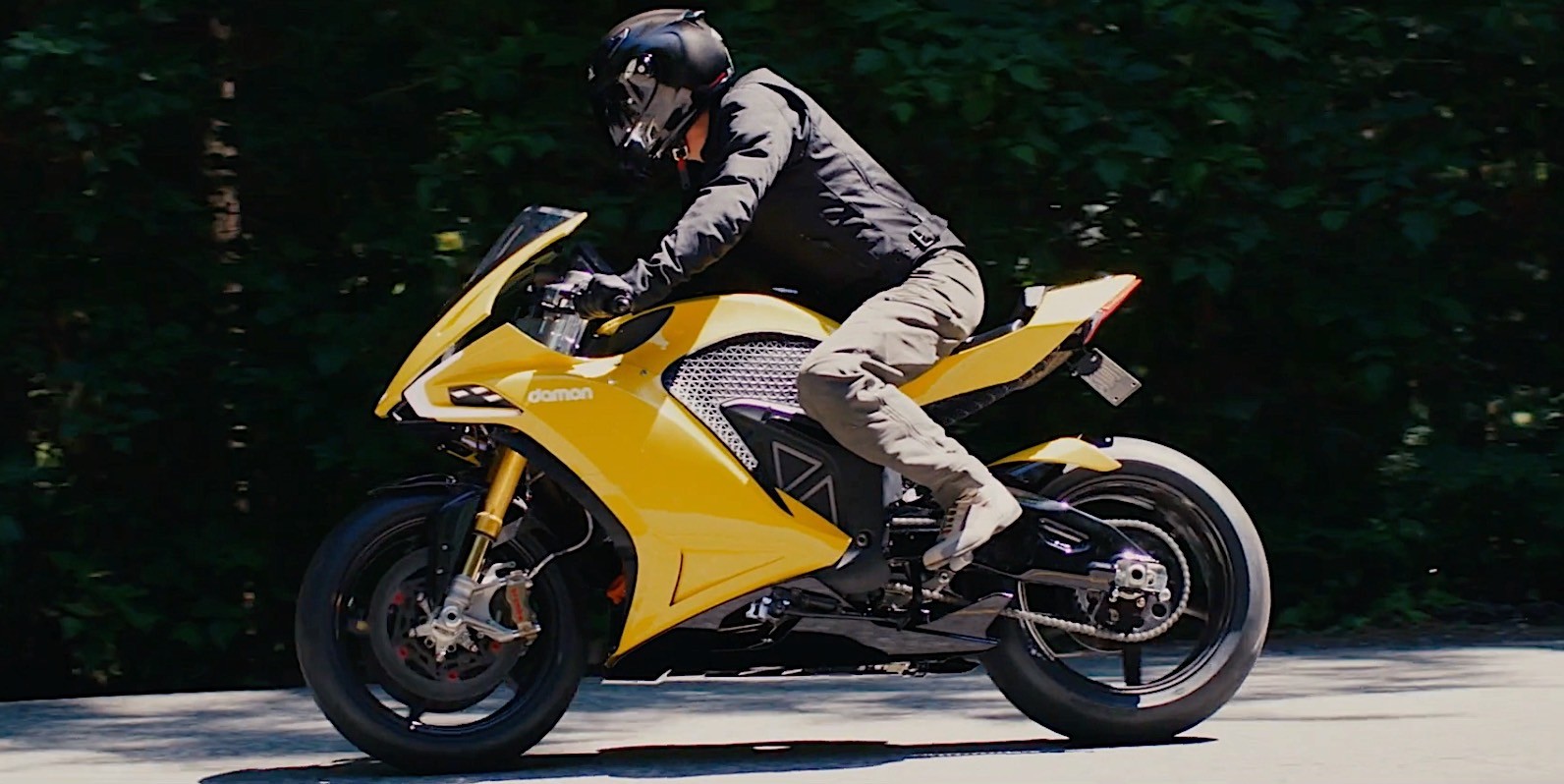 Dapatkan Motor Listrik Damon Hypersport 