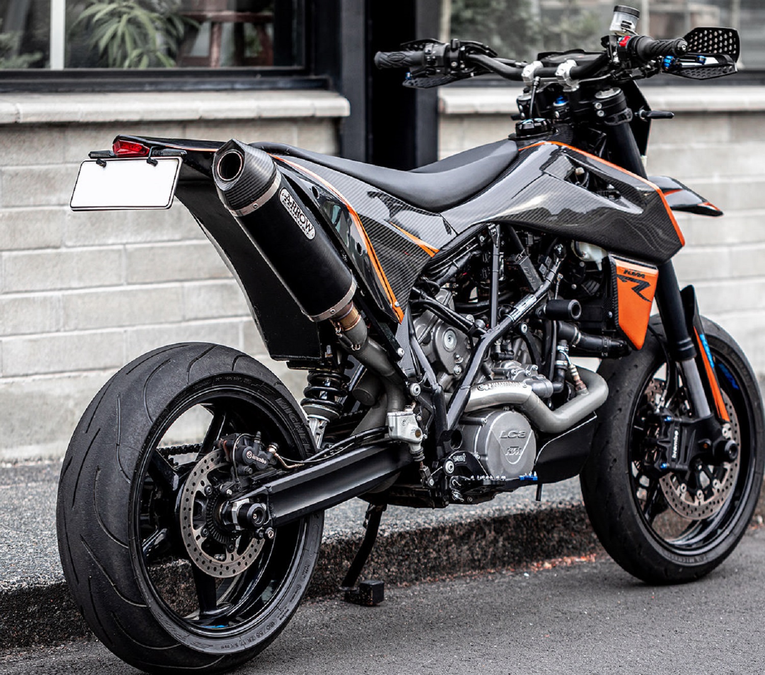 Super Supermoto Motor Trail Ktm 990 Smt Dari Selandia Baru Blackxperience Com