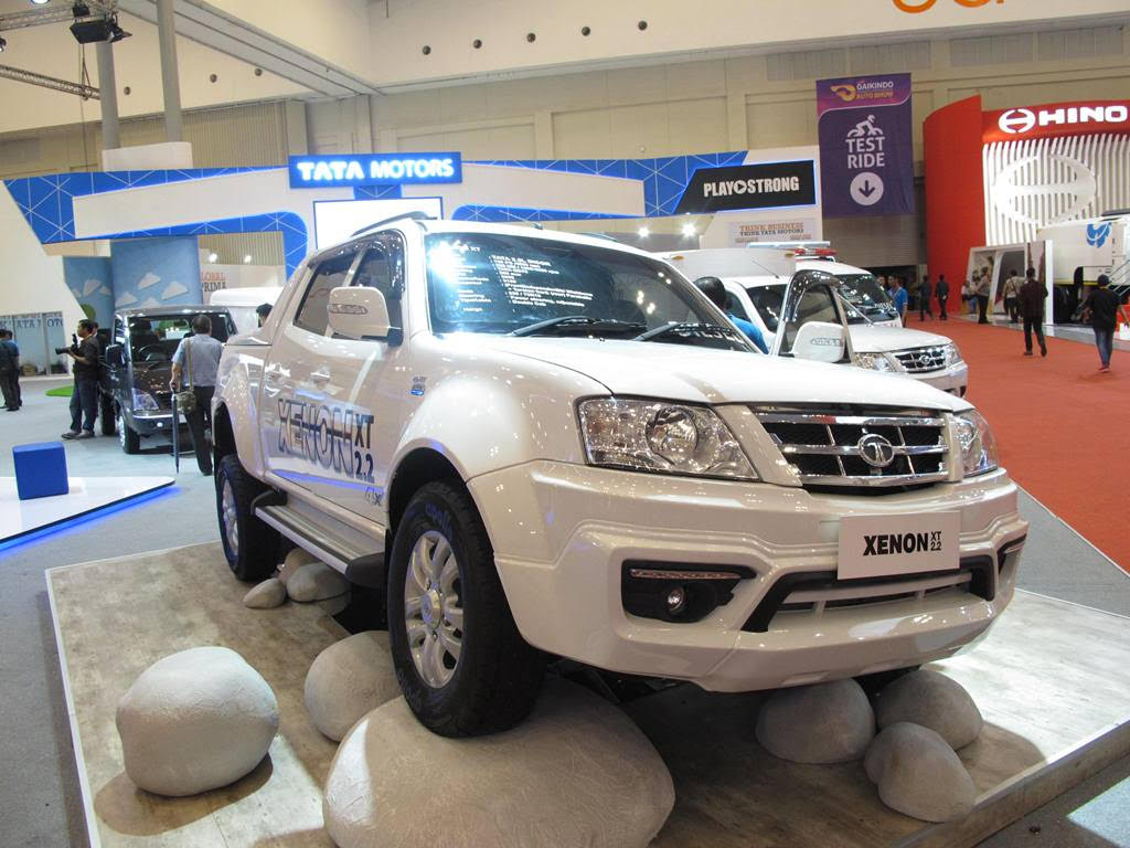 Tata Buktikan Double Cabin Nya Mudah Libas Medan Off Road