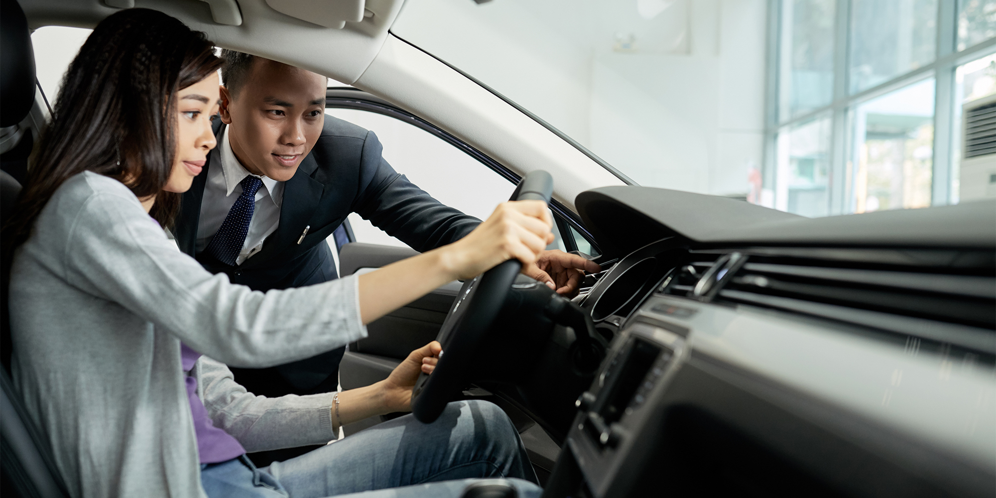 beli mobil bekas