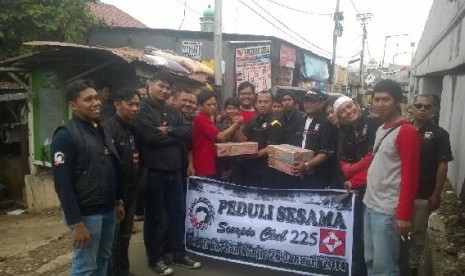 Komunitas SC225 bakti sosial di kawasan Kalibata, Jakarta Selatan