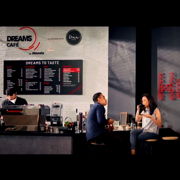 Dreams Cafe :  Usung Konsep Pecinta Kopi dan Dunia Otomotif