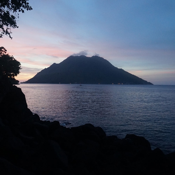 Pantai Terjernih di Ternate Ada di Sulamadaha