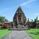 Tenangnya Pura Taman Ayun Mengwi Menembus Sukma 