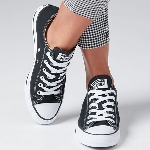 4 Pilihan Sneakers yang Trending Selain Converse dan Vans