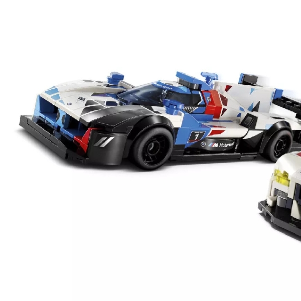BMW Hadirkan Replika Mobil Balap Le Mans Dalam Balutan LEGO