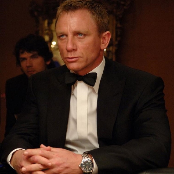 7 Merek Jam Tangan yang Pernah Melingkar di Lengan James Bond