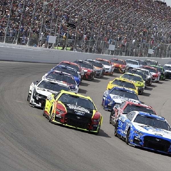 Netflix Akan Hadirkan Series Ala Drive To Survive Versi Nascar