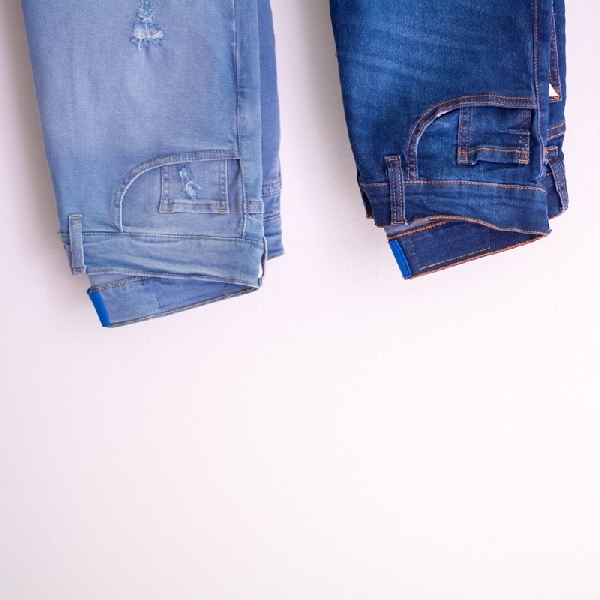 5 Rekomendasi Tren Jeans Untuk Bikin Penampilan Makin Menarik
