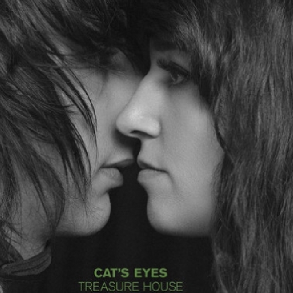 Cat's Eyes Rilis Video Klip Terbaru 'Chameleon'