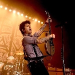 Usung Konsep Jadul, Green Day Resmi Rilis Video Klip Single Tebarunya