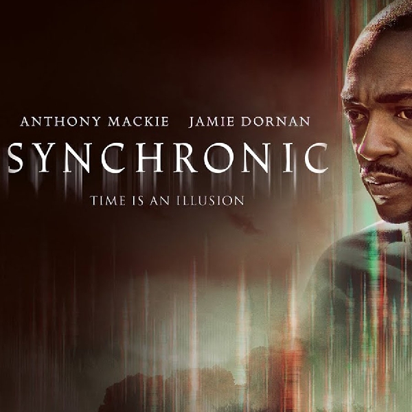 Film Terbaru Netflix: 'Synchronic' Bawa Ending Terbuka