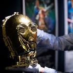 Helm C-3PO dari Film Star Wars di Lelang, Harganya Capai 1 Juta Euro