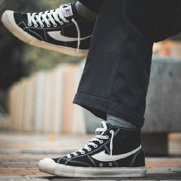 Rekomendasi Tiga Sneakers Lokal dengan Pride Tinggi