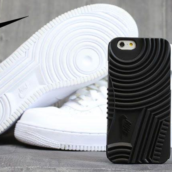 Dongkrak Sport Look dengan Casing iPhone 7 Nike Air Force 1