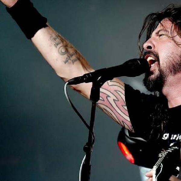 Foo Fighters dan U2 Batal Konser Pasca Serangan Teror di Perancis