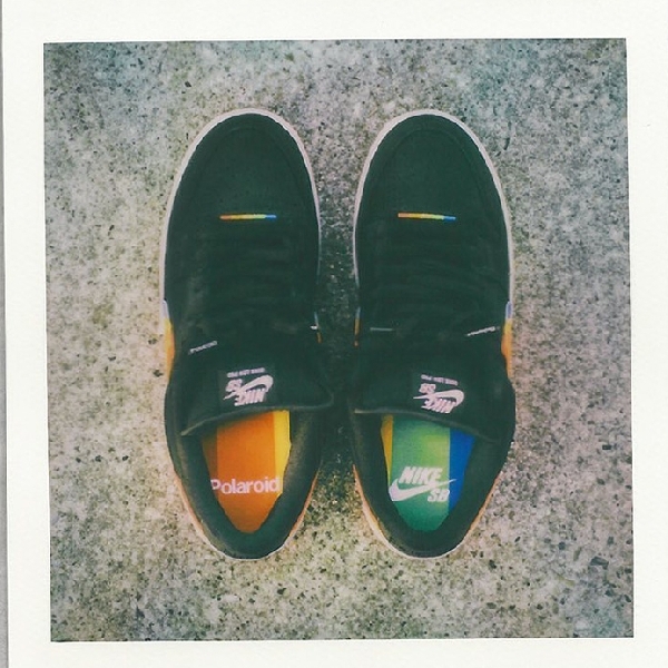 Nike Luncurkan SB Dunk Low Edisi Khusus, Hasil Kolaborasi Dengan Polaroid