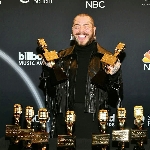 Post Malone Rajai Billboard Music Awards dengan 9 Piala