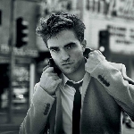 Robert Pattinson Ubah Haluan Menjadi Seorang Desainer