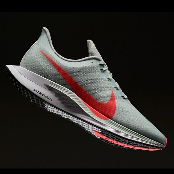 Nike Upgrade Zoom Pegasus dengan Bantalan ZoomX