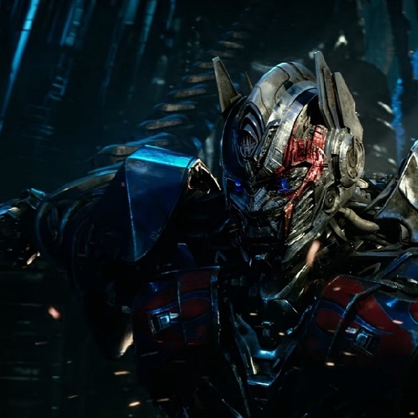 Trailer Terakhir Transformer: The Last Knight Ungkap Kembalinya Optimus Prime