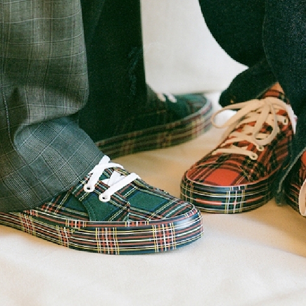 Sambut Liburan Akhir Tahun, Ini Dia Sneakers Spesial dari Vans x Opening Ceremony