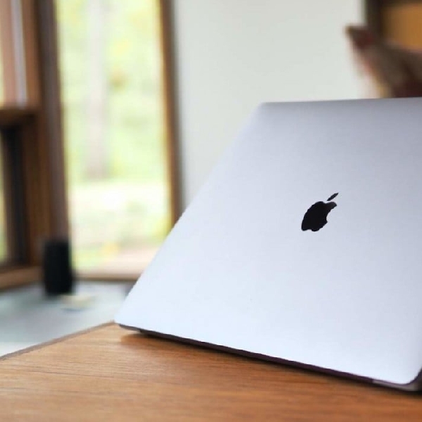 Apple Bakal Hadirkan Laptop MacBook Dengan Harga Terjangkau