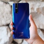 Implementasi Fitur Berbasis AI Pada Kamera vivo V15 Series