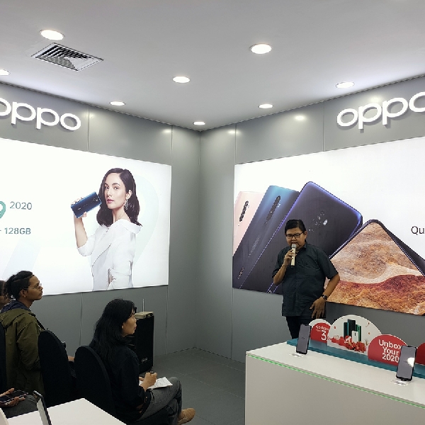 Gandeng Global Teleshop, OPPO Resmikan Outlet Baru di WTC