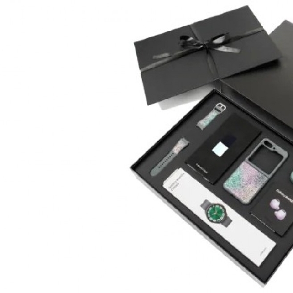 Samsung Hadirkan Paket Bundle Gadget Berbahan Swarovski