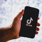 TikTok Akan Berikan Label Untuk Konten Yang Menggunakan AI