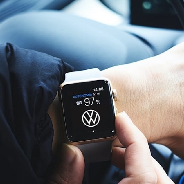 Volkswagen Siapkan Smartwatch Agar Mengemudi Hands-Free Lebih Aman