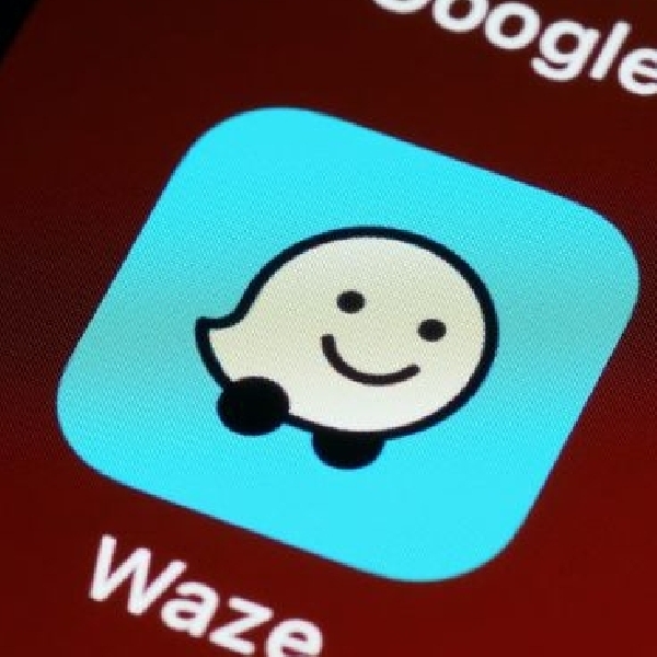 Waze akan Mulai Menunjukan Lokasi Pengisian Daya untuk EV