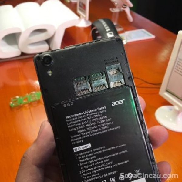 Acer Punya Smartphone Tri-SIM Januari Depan