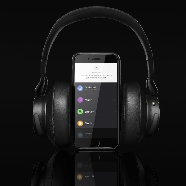 Headphone Nirkabel Ini Dapat Terkoneksi Ke Medsos Dan Spotify