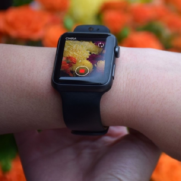 Bawa 2 Kamera, Strap Ini Bikin Apple Watch Bisa Memotret