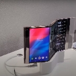 Samsung Pamer Smartphone Multi-Lipat Terbaru, Flex In &amp; Out