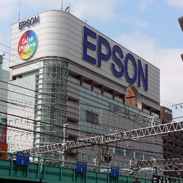 Epson Luncurkan Proyektor Sinema Tercanggih