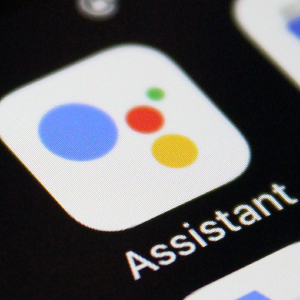 Google Assistant Kini Bisa Membacakan dan Membalas Langsung Pesan dari Aplikasi Chat Anda