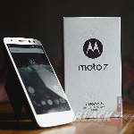 Review Moto Z, Penantang Baru di Kelas Premium