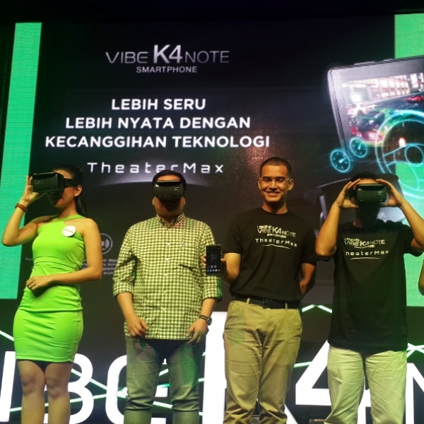 Lenovo Resmi Lepas Vibe K4 Note, Smartphone Bernafaskan Virtual Reality