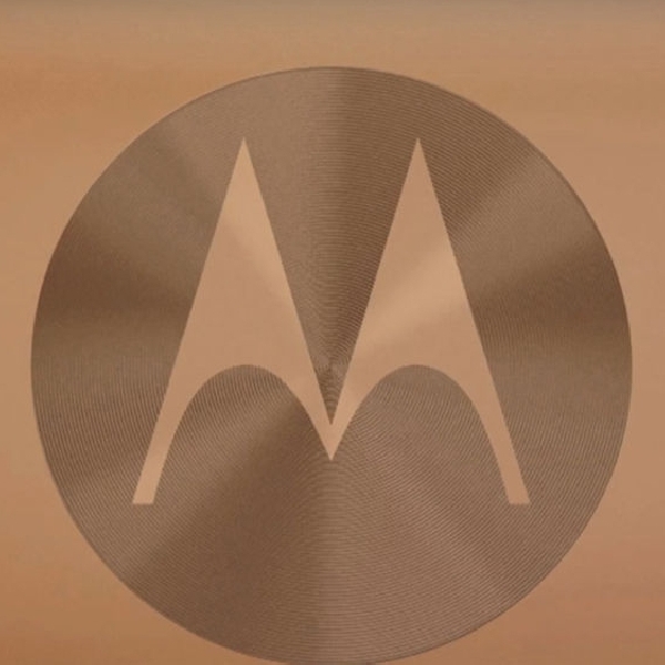 Motorola Sedang Kembangkan Ponsel Layar Rollable yang Memiliki Codename "Felix"