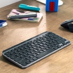 Logitech Meluncurkan Keyboard MX Keys Versi MIni