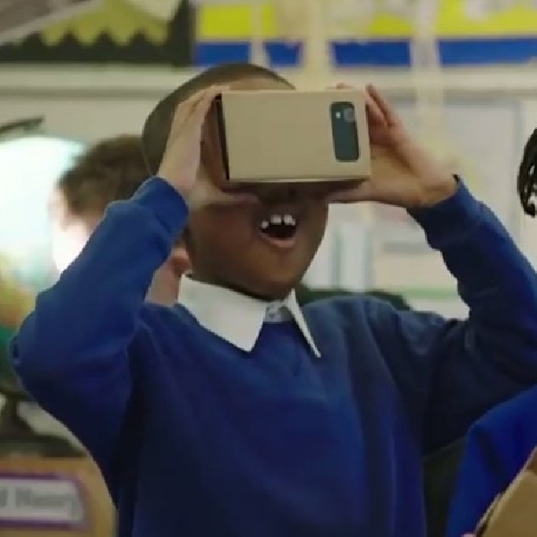 Usai Cardboard, Google Segera Rilis Vitual Reality Berbahan Plastik