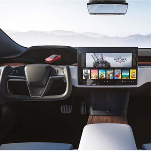 Teknologi Playstation 5 Ditanam di Tesla Model S Terbaru?