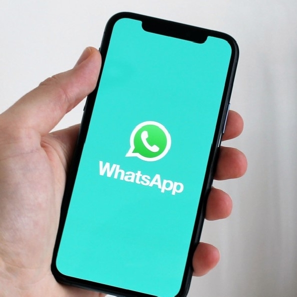 Sekarang Pengguna iPhone dapat Mentransfer Chat History WhatsApp ke Perangkat Samsung